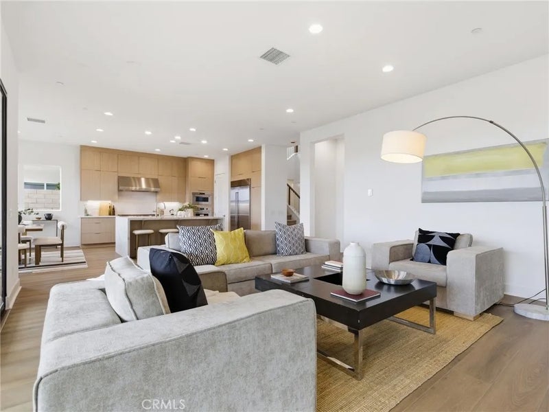 27546 Juniper Lane