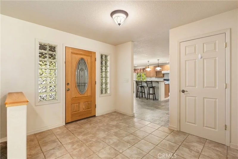 8656 Paradise Valley Boulevard
