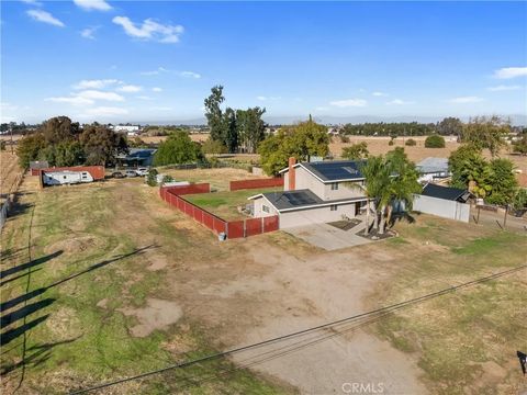 Tiny photo for 1077 Pecan Ave, Madera, CA 93637 (MLS # MD25246927)