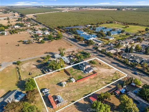 Tiny photo for 1077 Pecan Ave, Madera, CA 93637 (MLS # MD25246927)