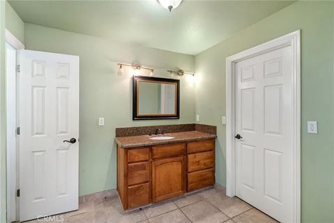 Tiny photo for 1077 Pecan Ave, Madera, CA 93637 (MLS # MD25246927)