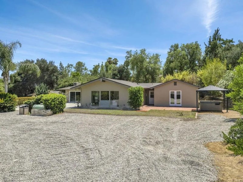 3131 Summit Drive