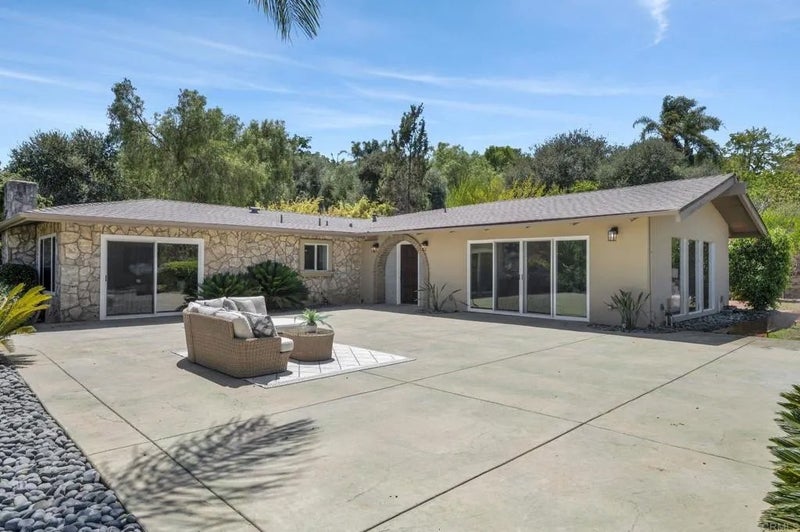 3131 Summit Drive