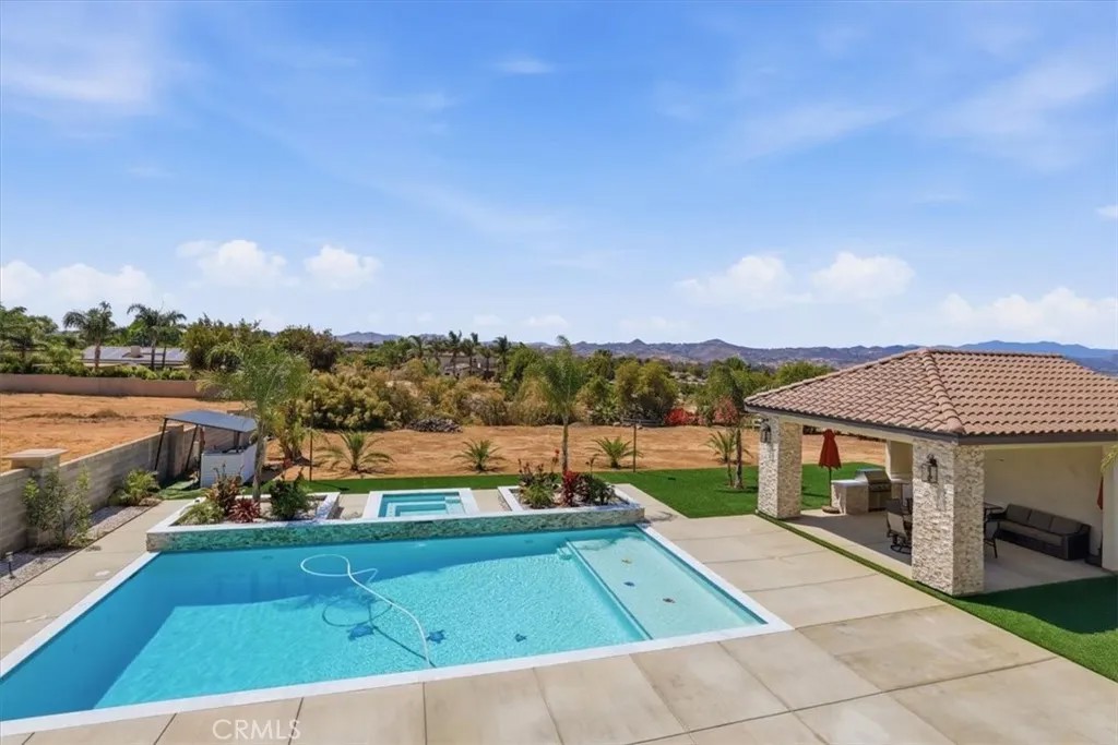 16795 Eagle Peak