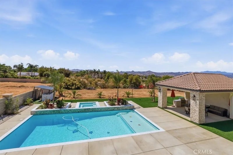 16795 Eagle Peak