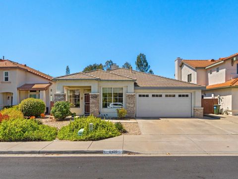 Photo of 12420 Whispering Tree Ln, Poway, CA 92064 (MLS # 260015661)