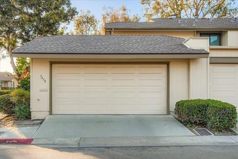 Tiny photo for 5450 Rebolla Lane, San Diego, CA 92124 (MLS # 250043953)