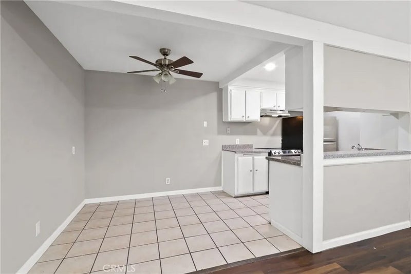 1735 E Washington G14