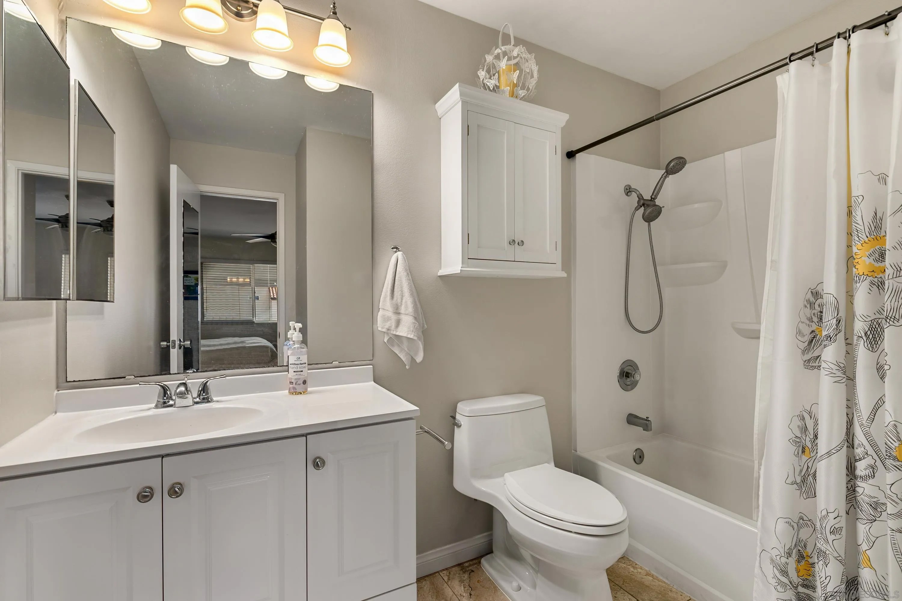 2530 Clairemont Drive 206