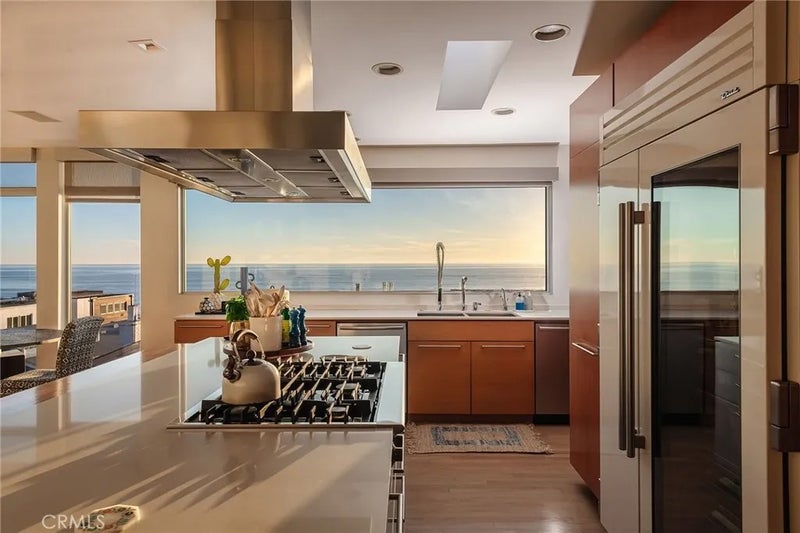 121 16th Street