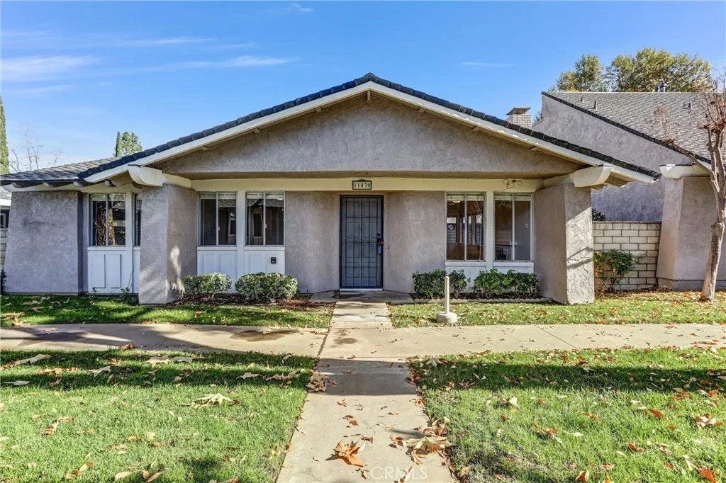 11430 Benton