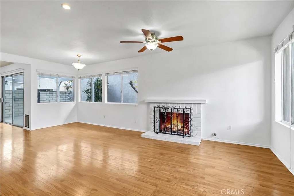 11430 Benton
