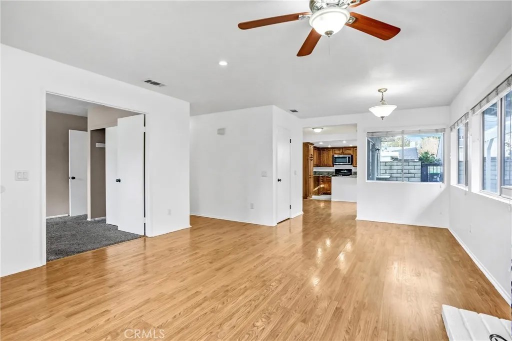 11430 Benton