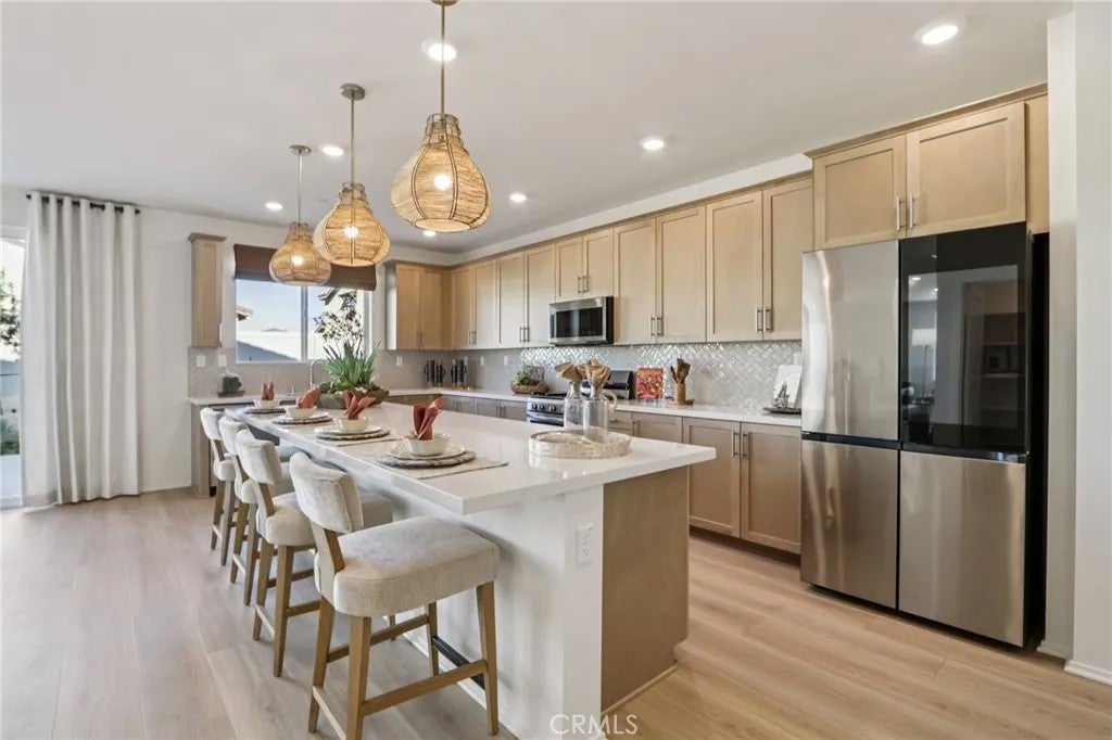 3659 E Avenue Q14