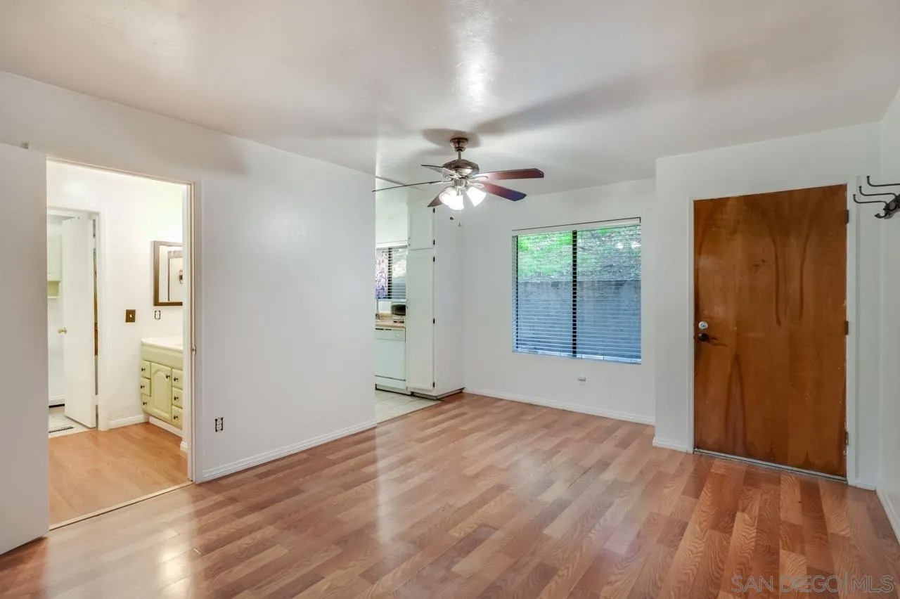 6725 Mission Gorge 101B