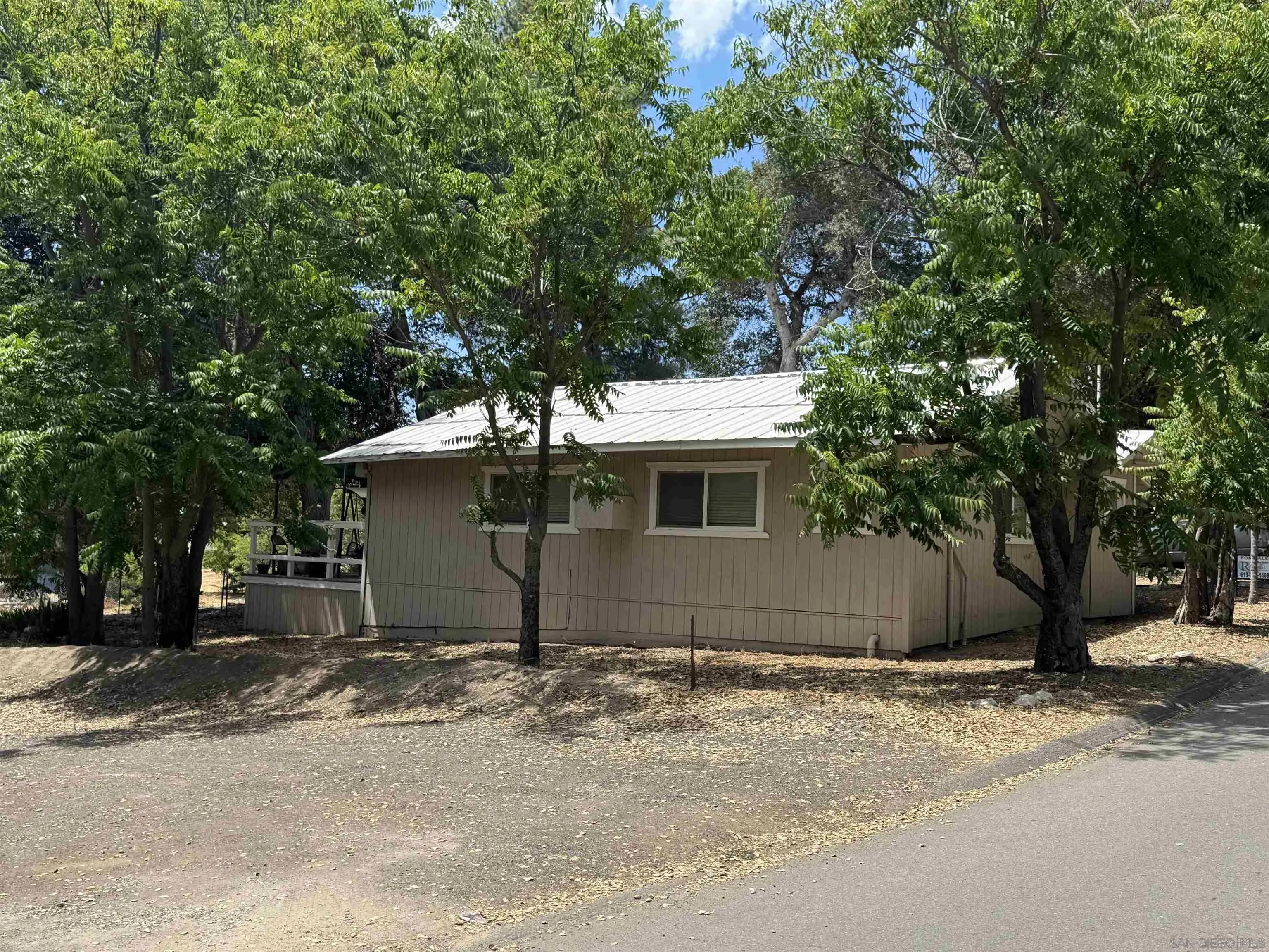 2550 Live Oak Trl