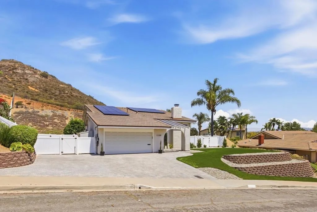 12388 Reata Court