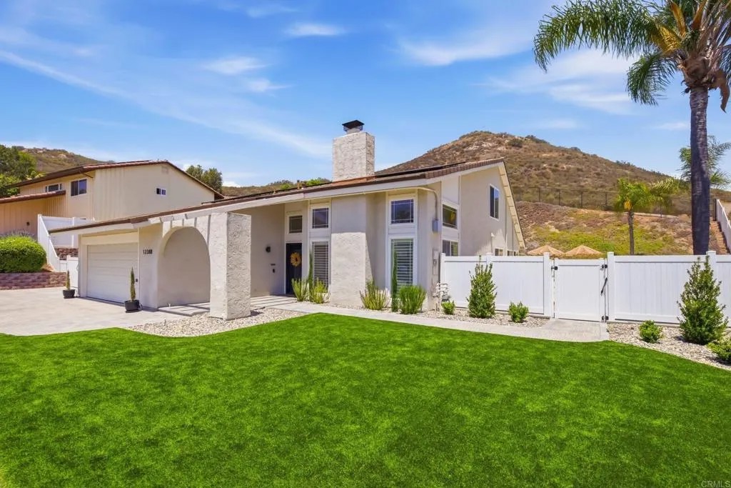 12388 Reata Court