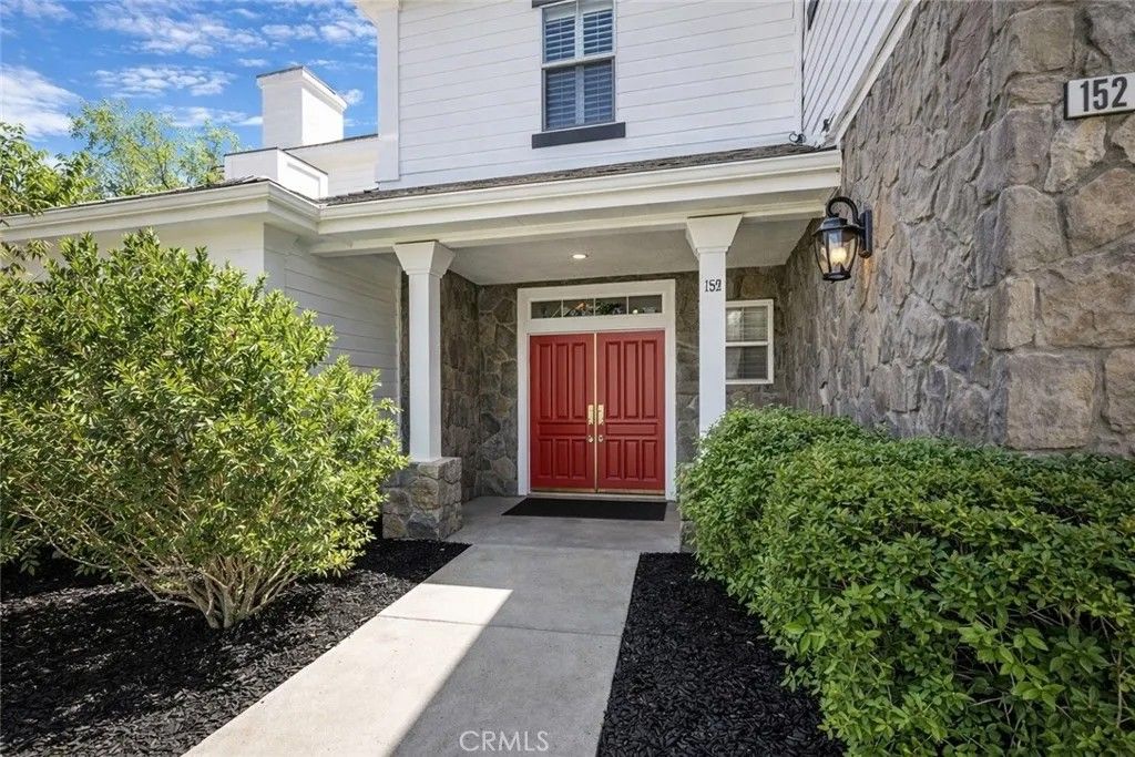 Photo of 15257 Saddleback Rd, Canyon Country, CA 91387 (MLS # SR26050702)