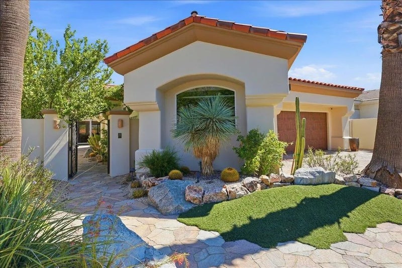 370 Gold Canyon Drive