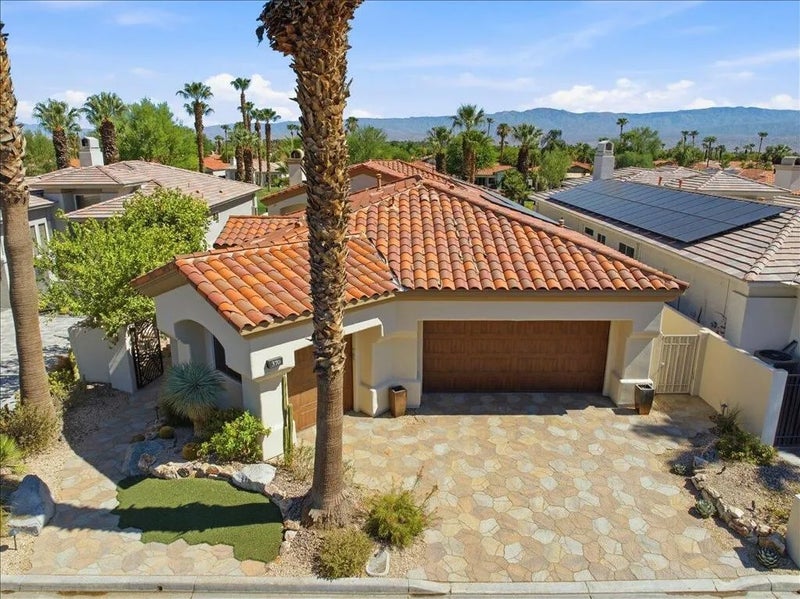 370 Gold Canyon Drive