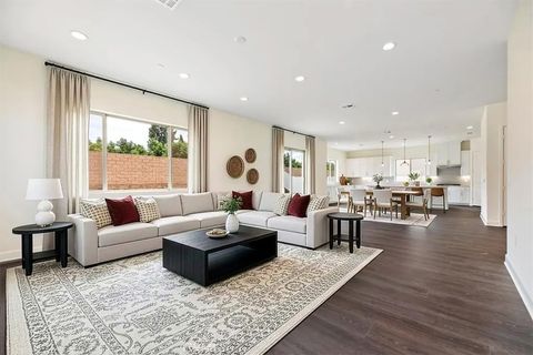 1452 Moore Street Redlands CA 92374