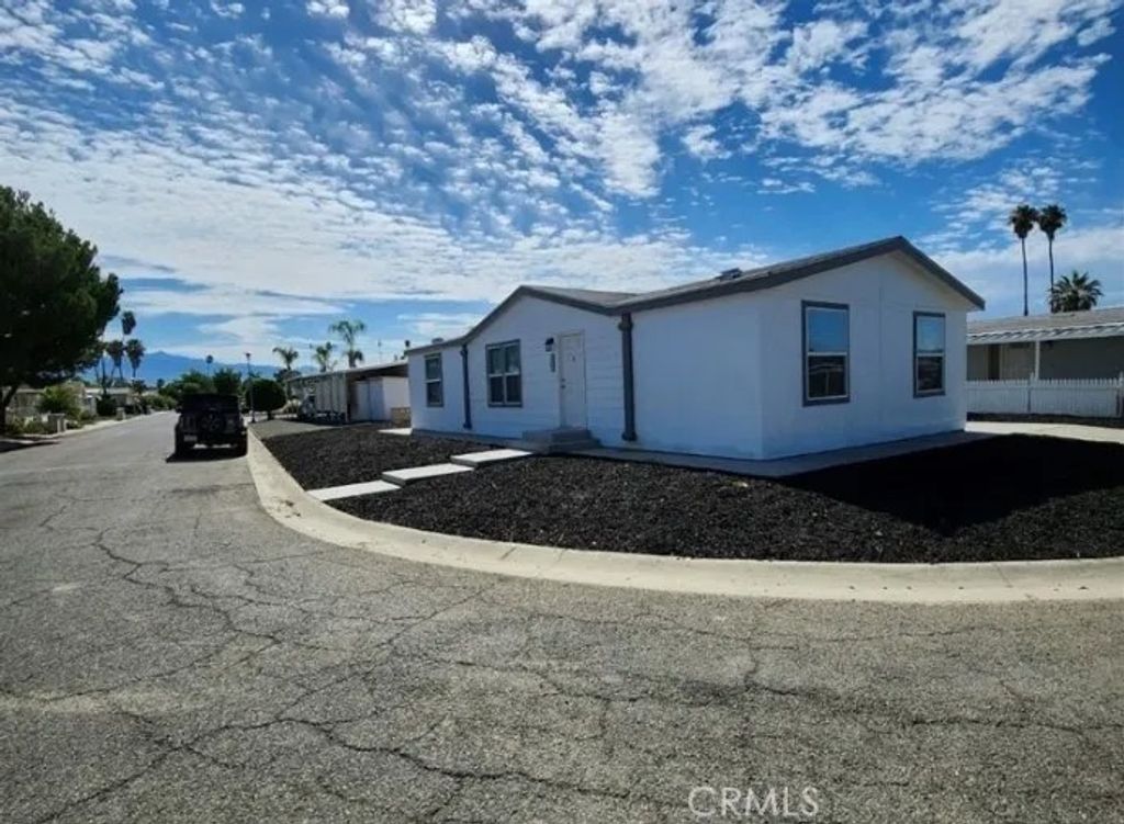 Photo of 250 San Carlos, Hemet, CA 92543 (MLS # IG26062494)