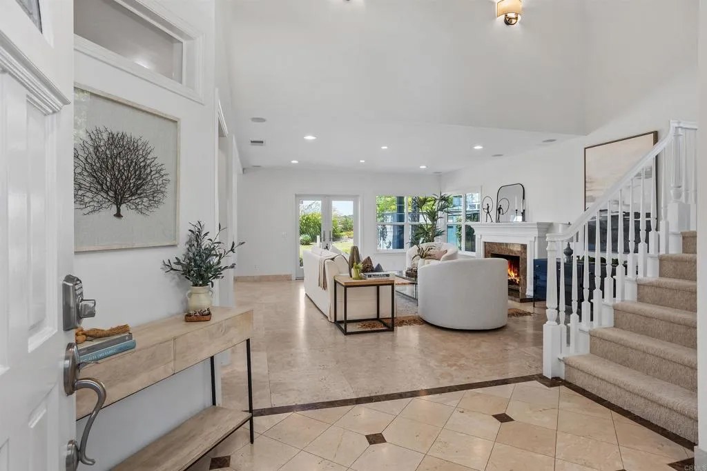3664 Lorimer Lane