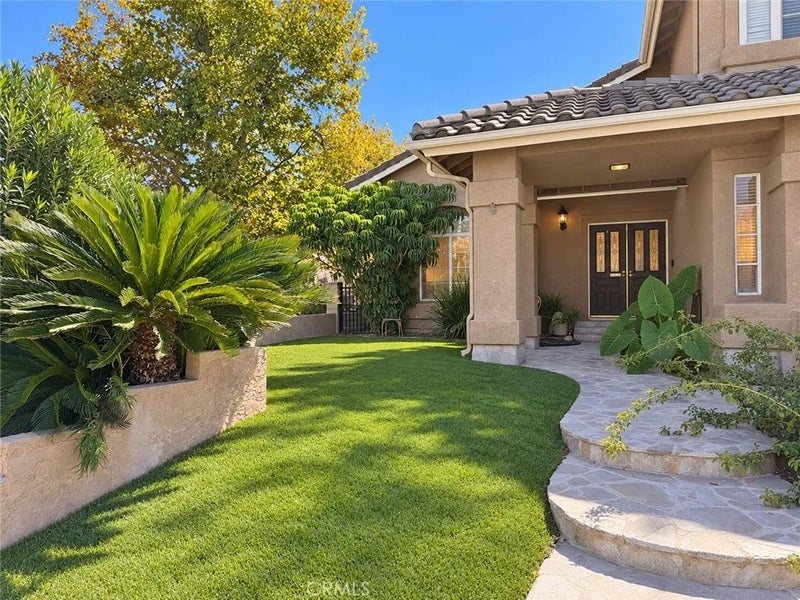 29364 Canyon Rim Place