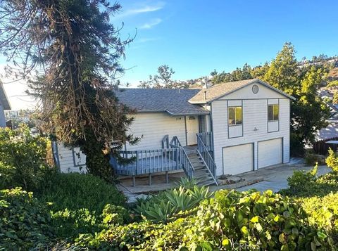 Photo of 1114 Coronado Avenue, Spring Valley, CA 91977 (MLS # CV25273946)