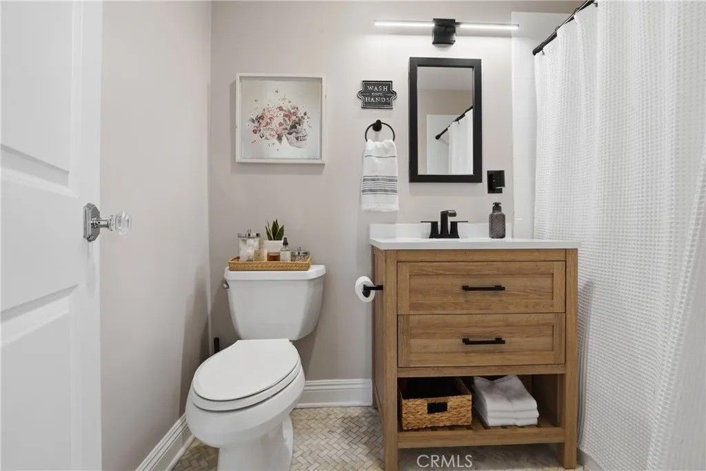 Photo of 100 Atlantic Ave, Long Beach, CA 90802 (MLS # DW26011105)