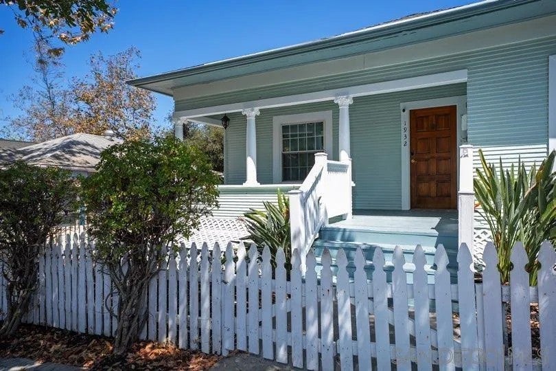 1932 C Street