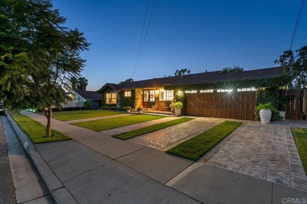 Photo of 177 El Capitan Dr, Chula Vista, CA 91911 (MLS # PTP2507726)