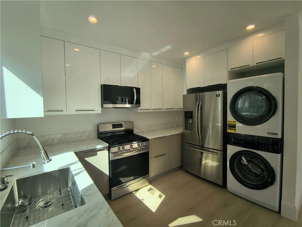 Photo of 4151 W 172nd St, Torrance, CA 90504 (MLS # SB26048684)