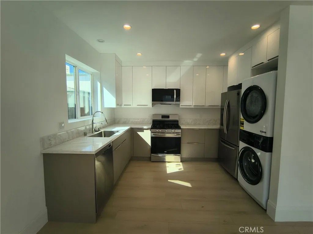 Photo of 4151 W 172nd St, Torrance, CA 90504 (MLS # SB26048684)