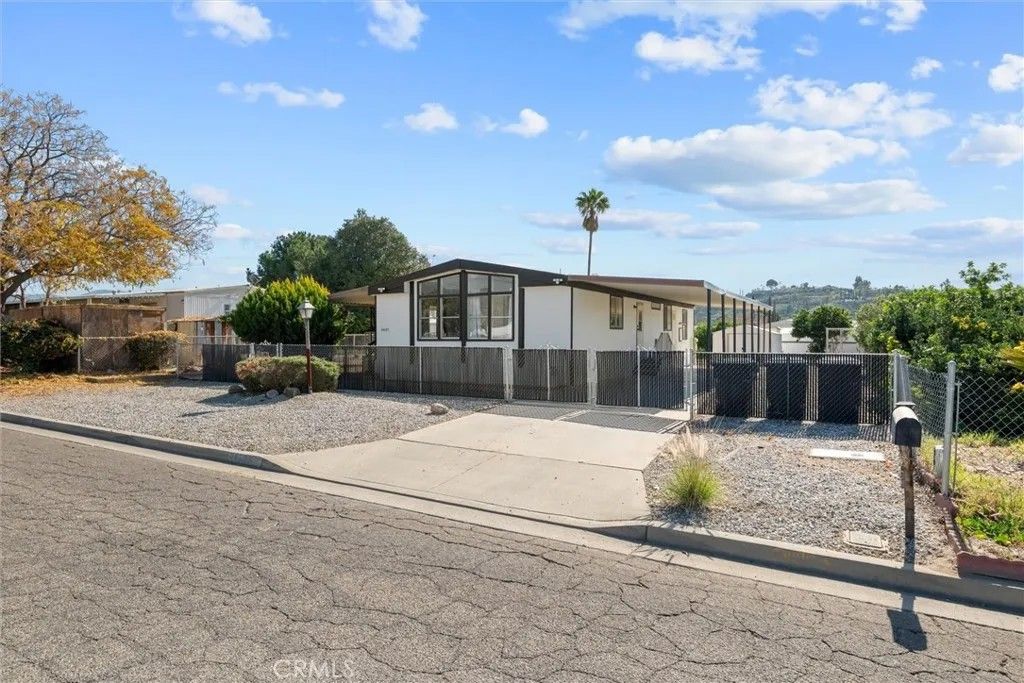 Photo of 44685 Palm Ave, Hemet, CA 92544 (MLS # PT26026590)