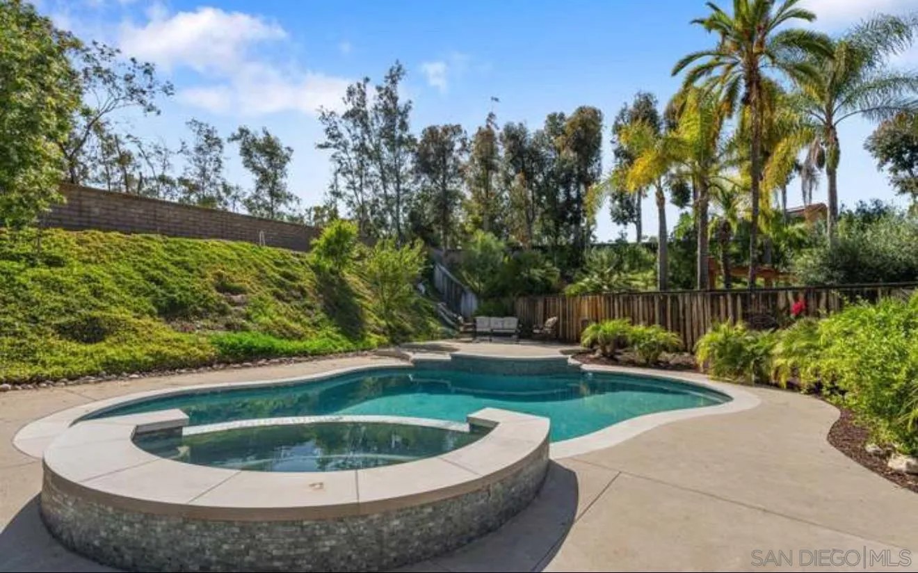 12709 Treeridge Ter