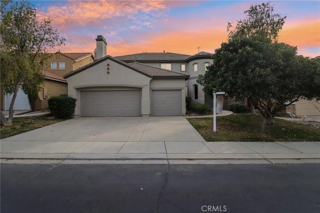 Photo of 27741 Elderberry Street, Murrieta, CA 92562 (MLS # SW26031198)