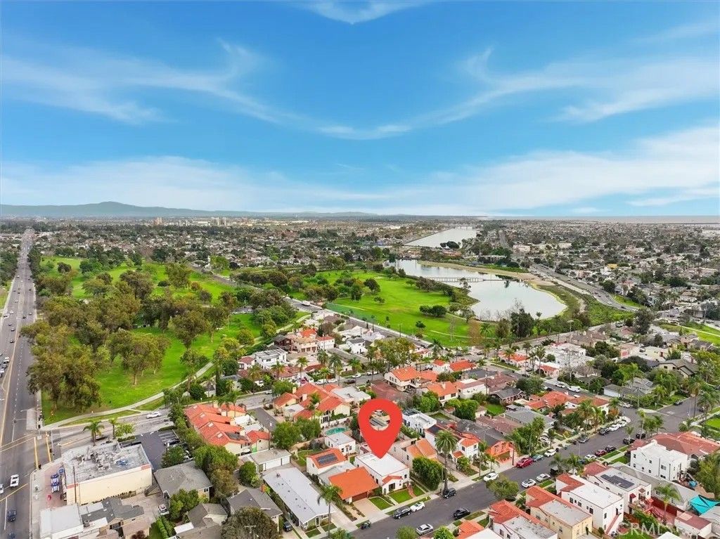 Photo of 650 Roycroft Ave, Long Beach, CA 90814 (MLS # PW26016590)