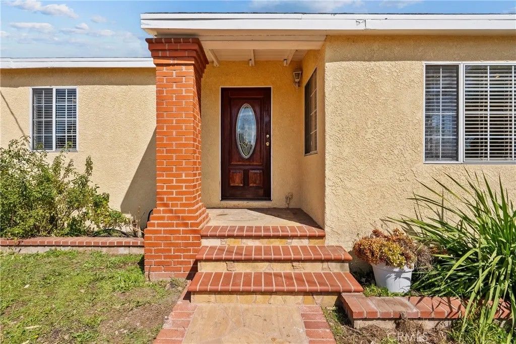 Photo of 11288 Telfair Avenue, San Fernando, CA 91340 (MLS # SR26047087)