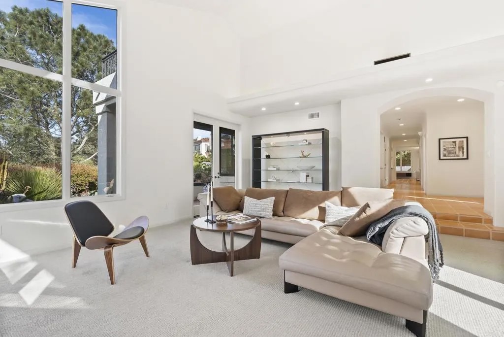 14835 Caminito Lorren