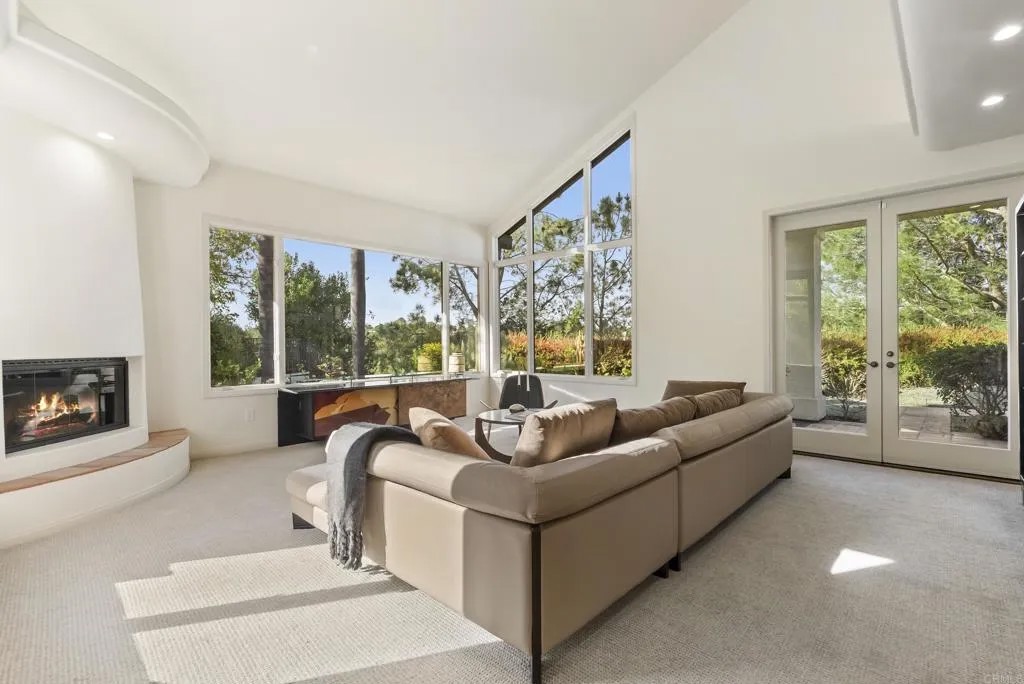 14835 Caminito Lorren