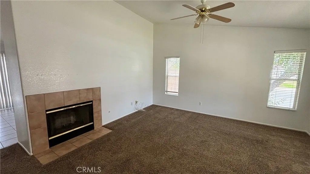 Photo of 875 S Gilbert Ave, Hemet, CA 92543 (MLS # SW26017951)