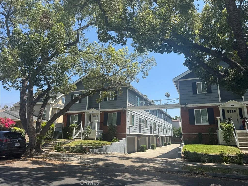 Photo of 76 N Sierra Bonita AVE #4, Pasadena, CA 91106 (MLS # WS26169265)