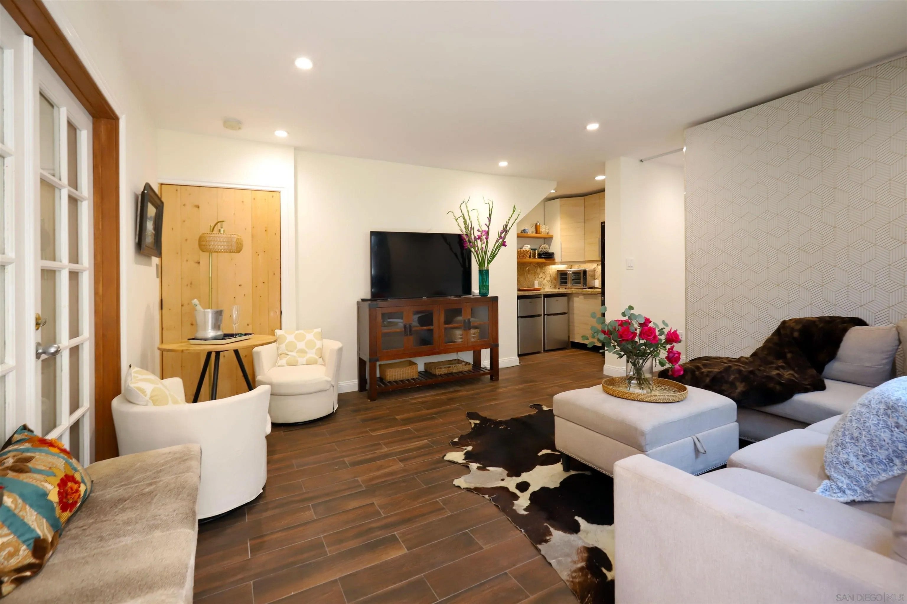 4671 Pt Loma Ave