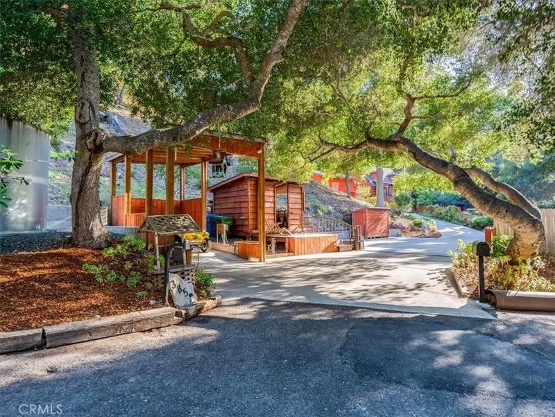 385 Squire Canyon