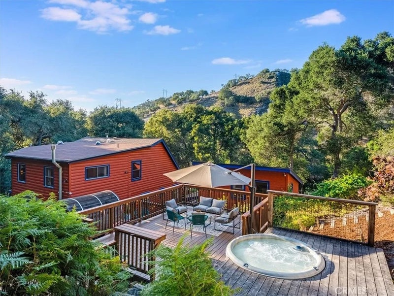385 Squire Canyon