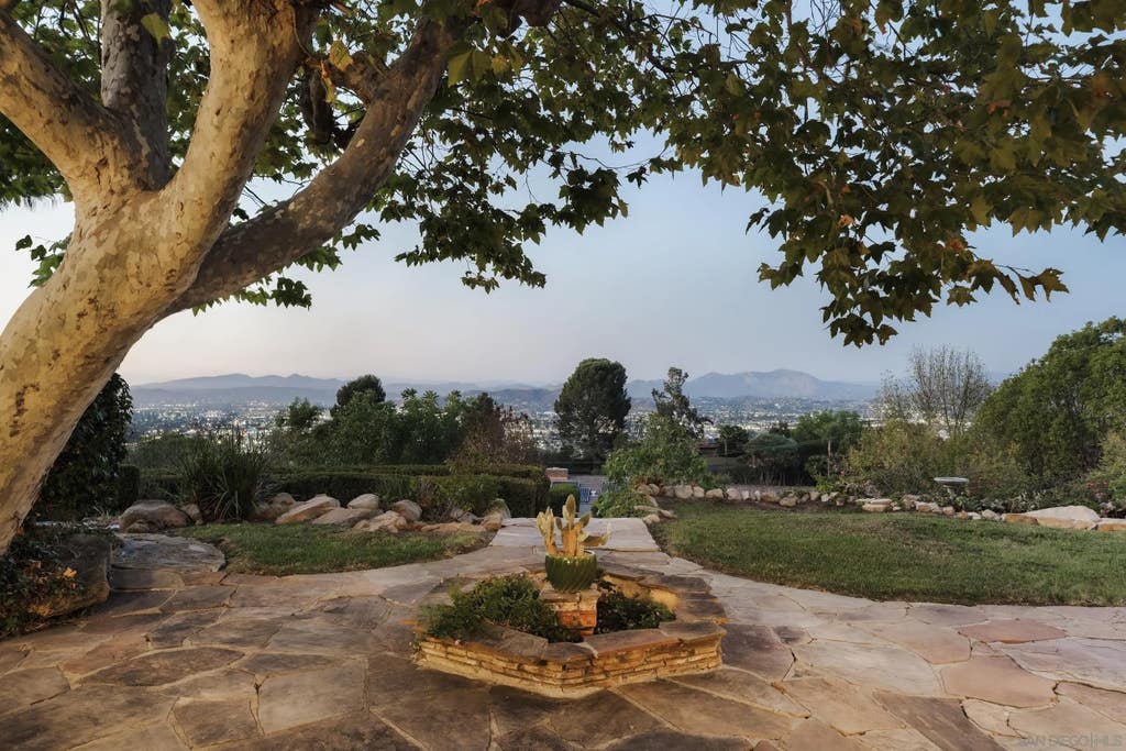 Photo of 10260 Fuerte DR, La Mesa, CA 91941 (MLS # 260019647)