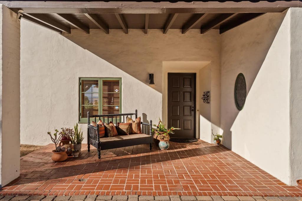 Photo of 10260 Fuerte DR, La Mesa, CA 91941 (MLS # 260019647)