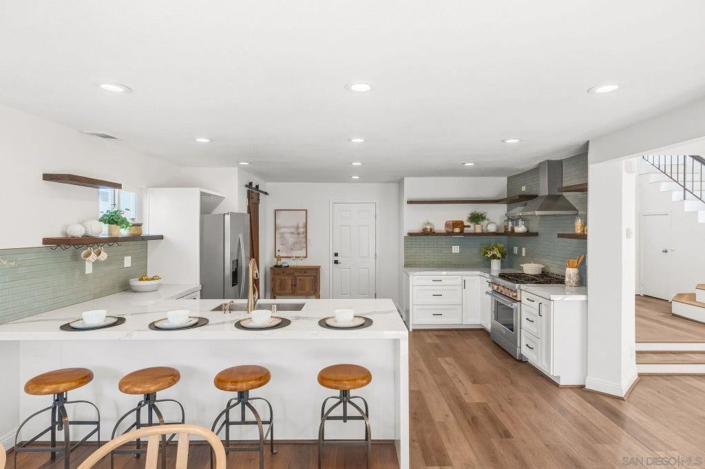 Photo of 1851 Via Primero, Oceanside, CA 92056 (MLS # 260022748)
